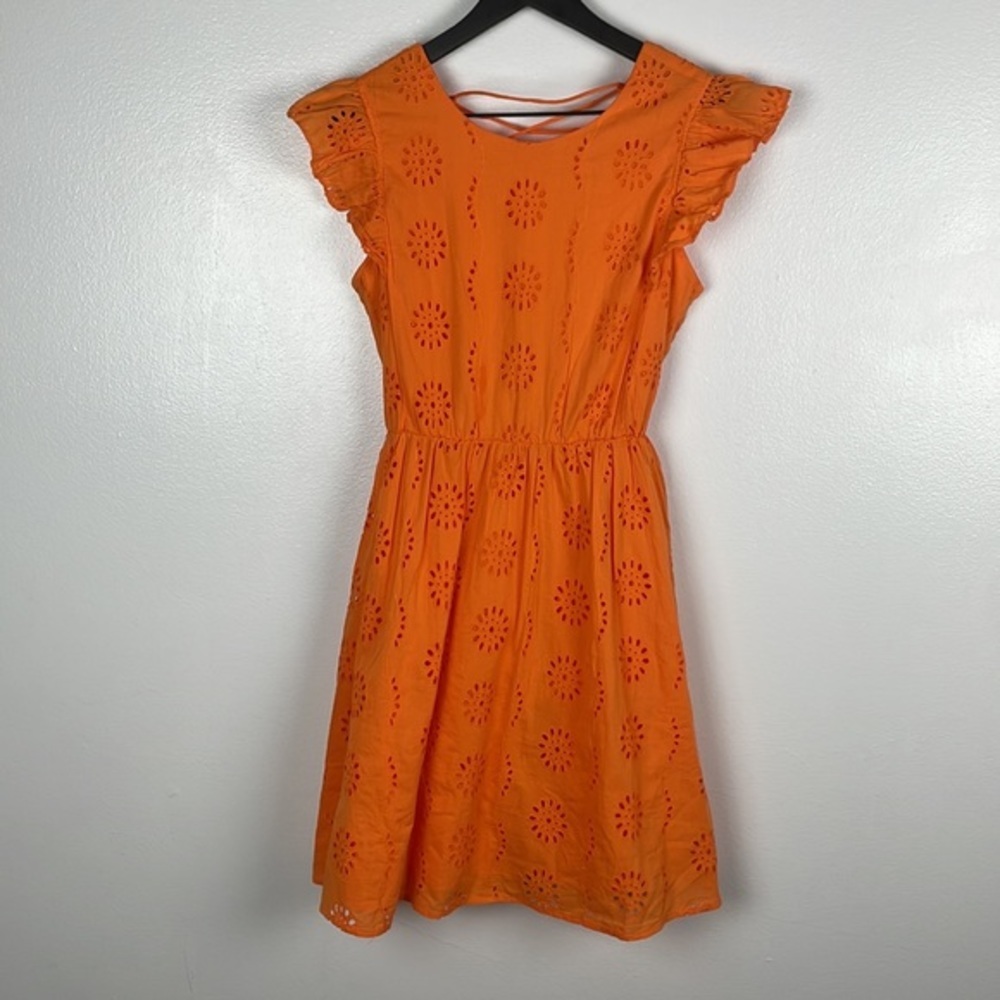 NWT Vero Moda Eyelet Ruffle Dress with Open Back - Picture 3 of 8